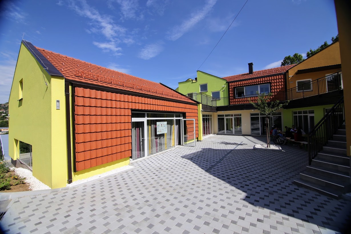 1 Sumero centar za podrsku osobama s invalidiitetom u zajednici