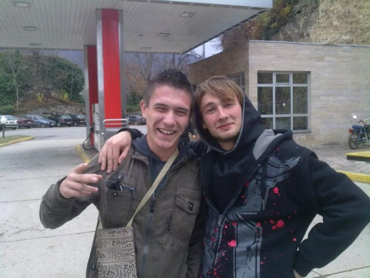 Ernad Hadžiosmanagić (lijevo) sa prijateljem