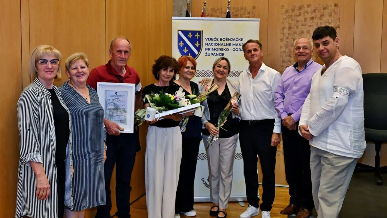 Foto pripadnice armije bih