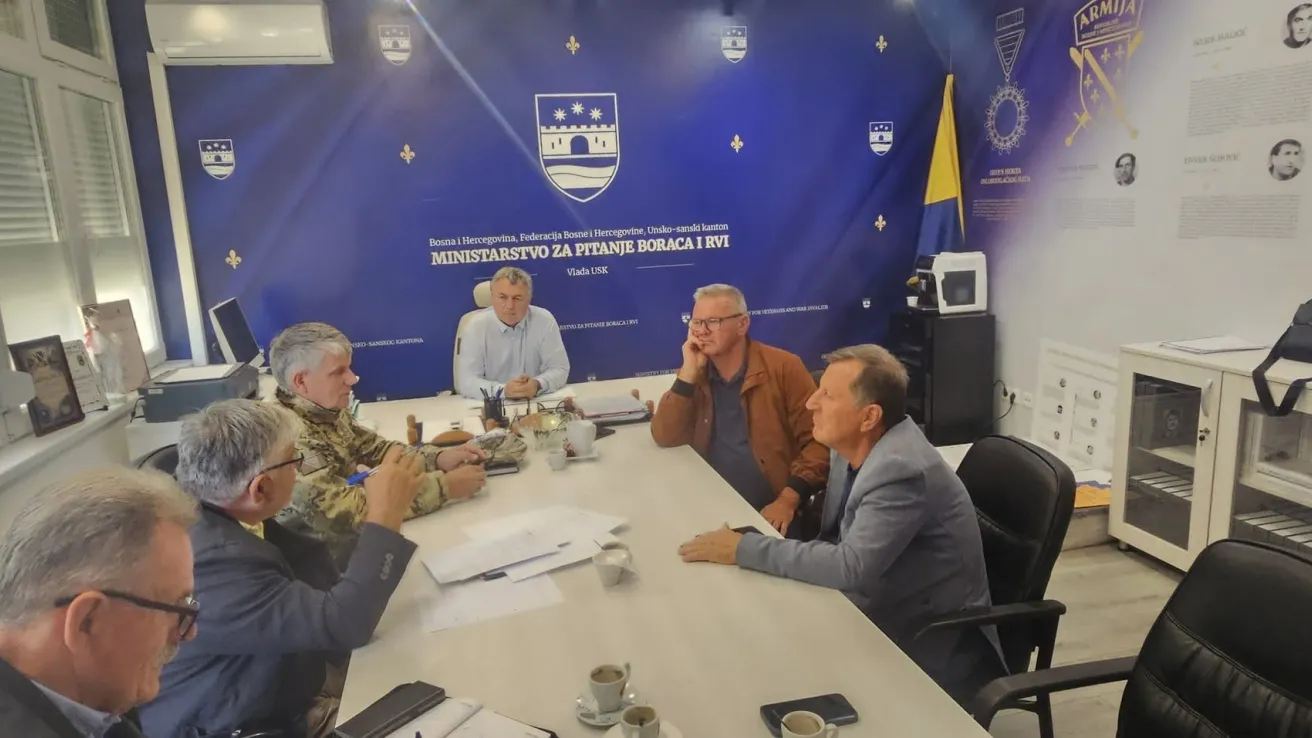 Foto vlada usk