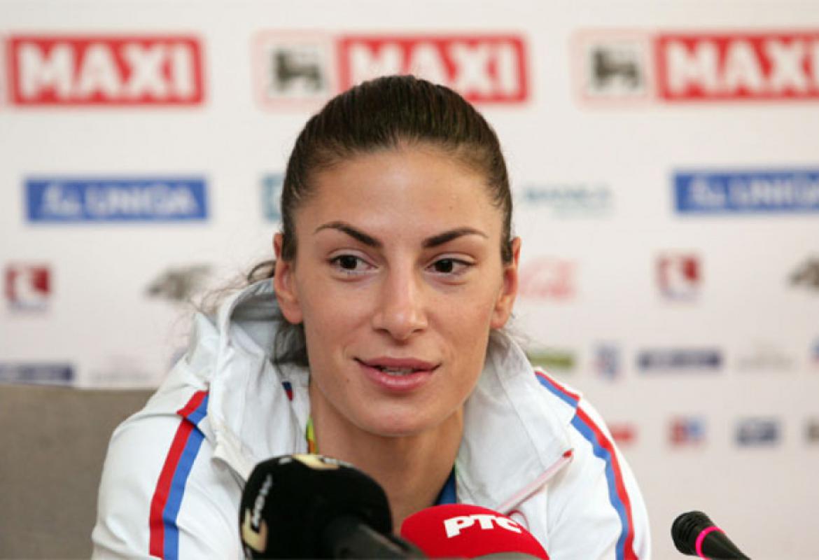 Ivana Španović trenira i sa štakom