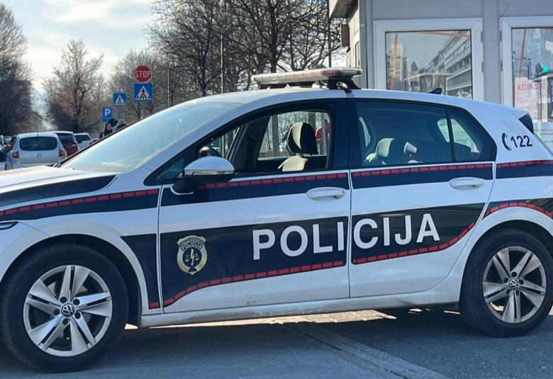 policija