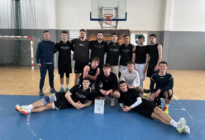 Ju I srednja skola cazin