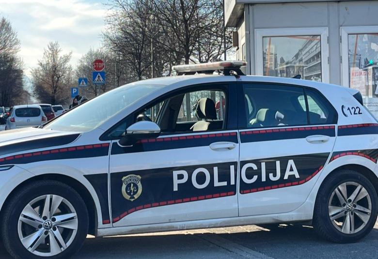 policija