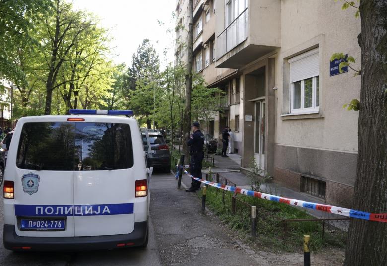 Policija Ilustracija Cazinnet