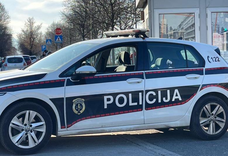 policija