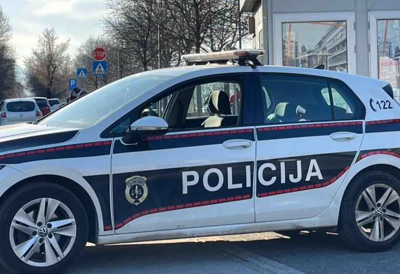 policija