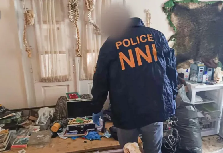 Policija