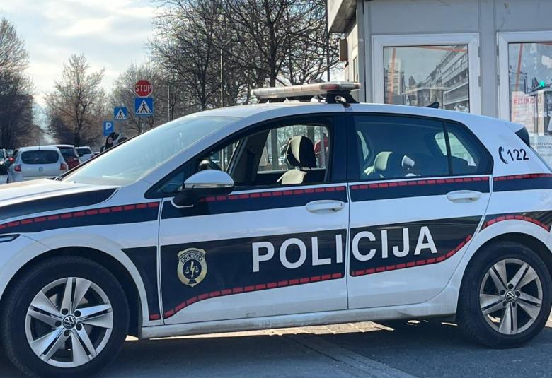 policija