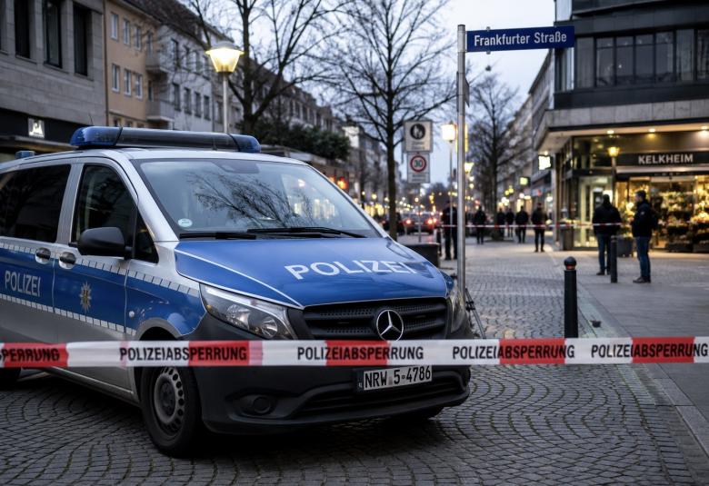 Polizei njemacka Ilustracija Cazin.net