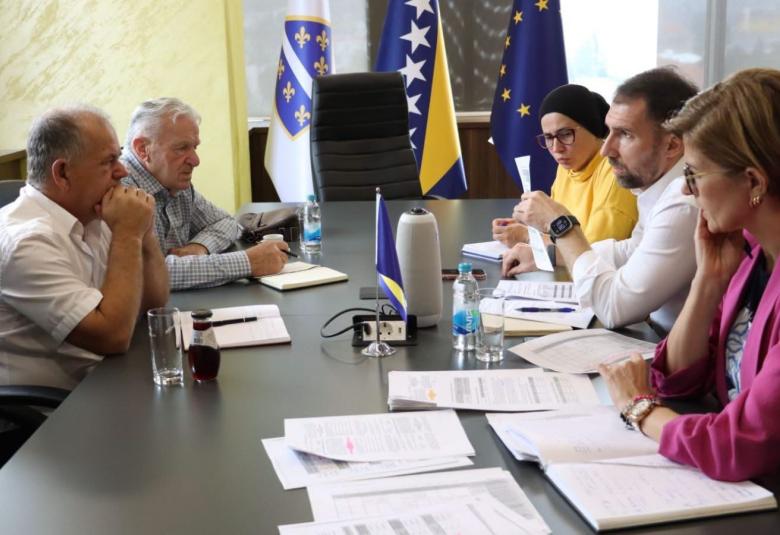 Penzioneri vlada fbih