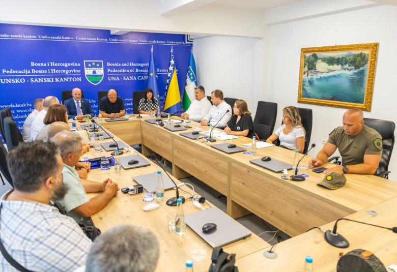 Foto vlada usk
