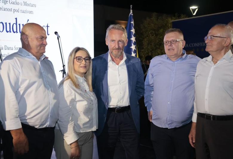 Izetbegovic