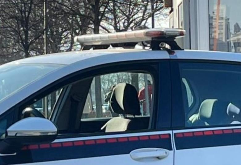 policija