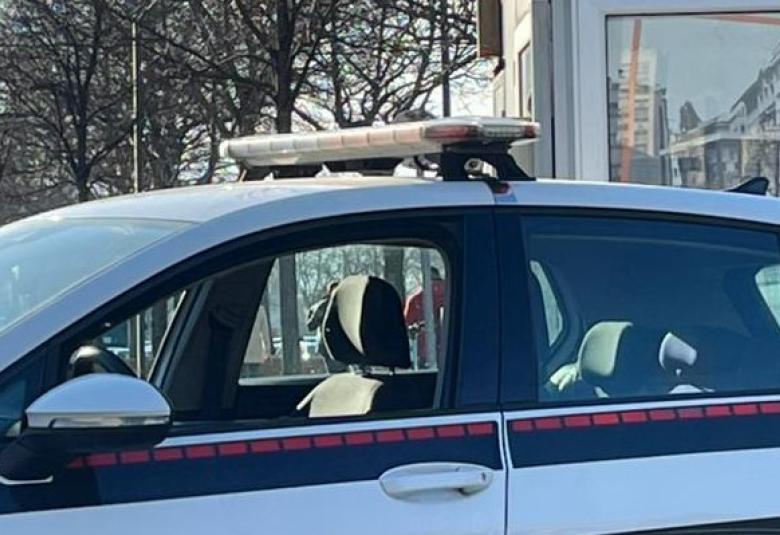 policija