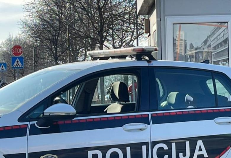 policija