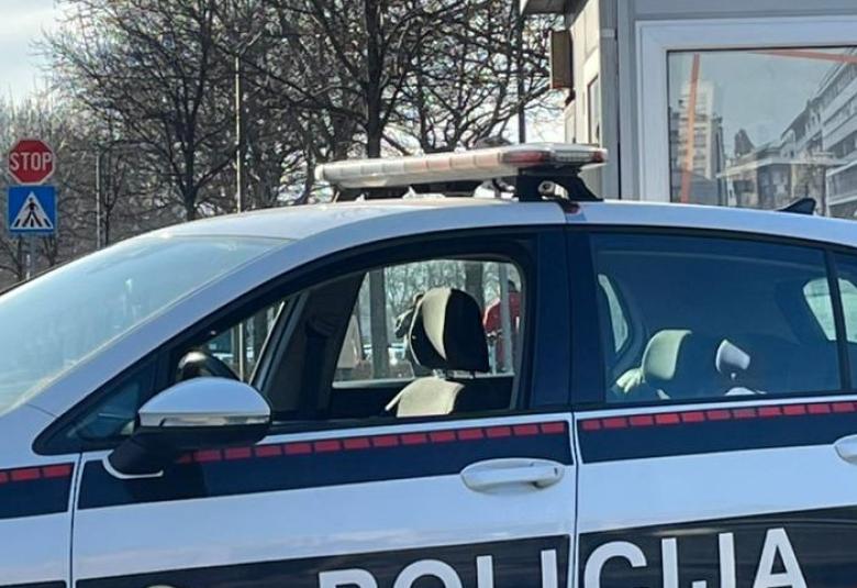 policija