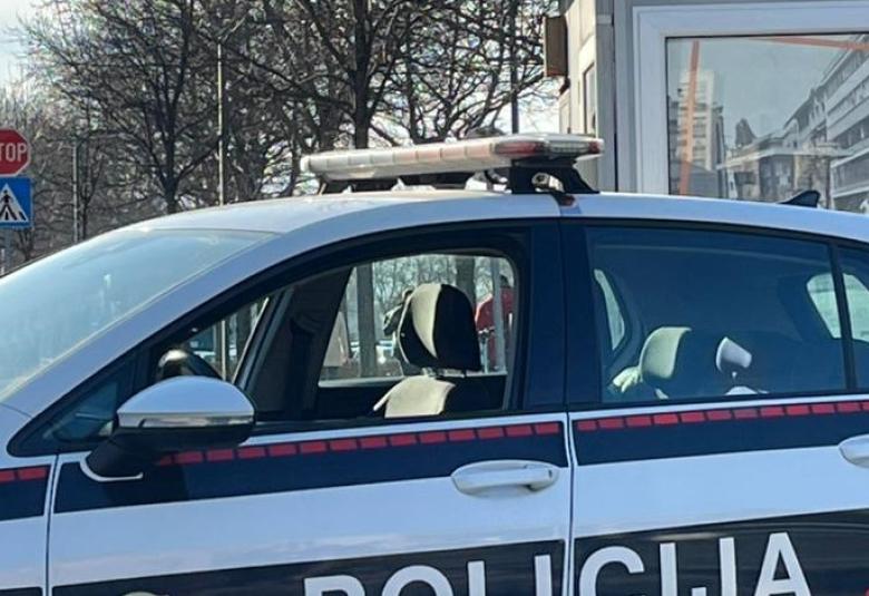 policija
