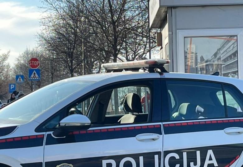 policija