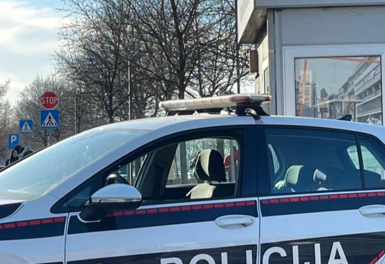 policija