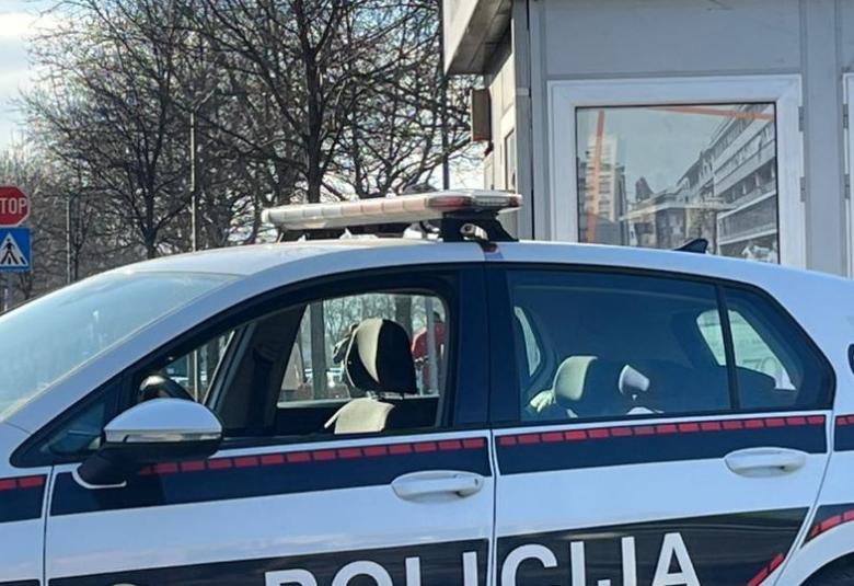 policija