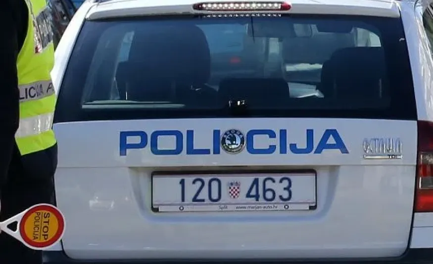 policija