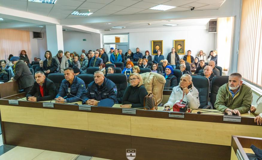 Vlada usk vansudska nagodba