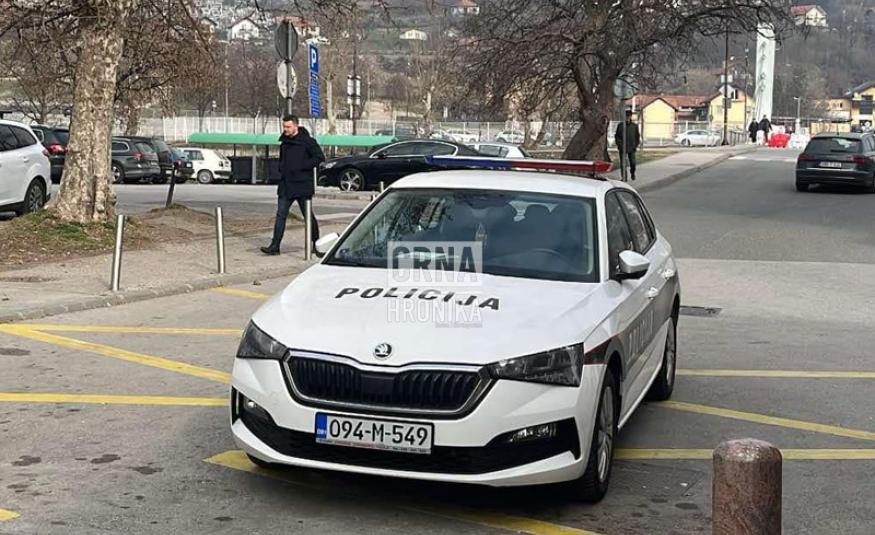 policija