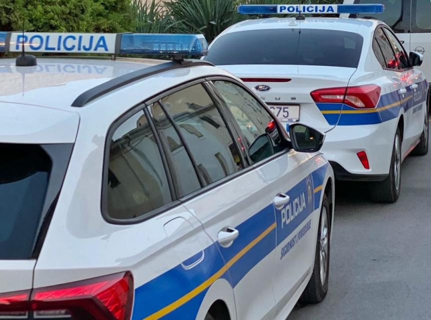 policija