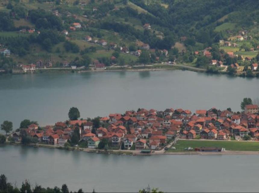 zvorničko jezero