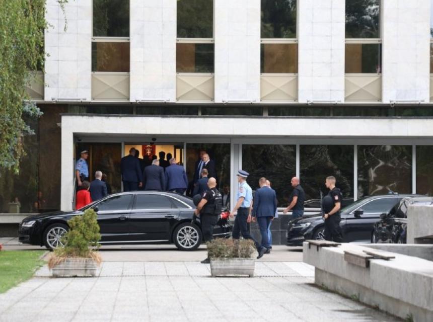 rtrs dojava o bombi.jpg