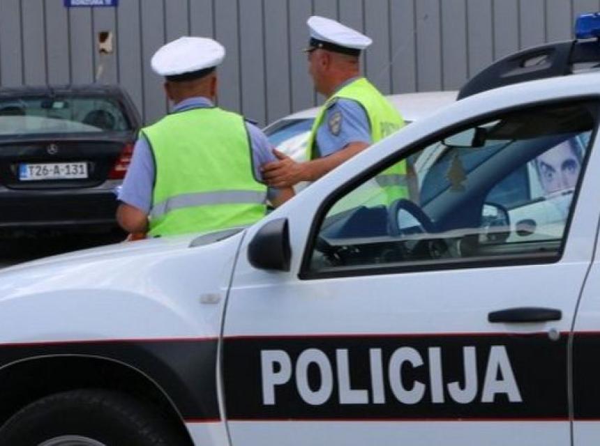 policija