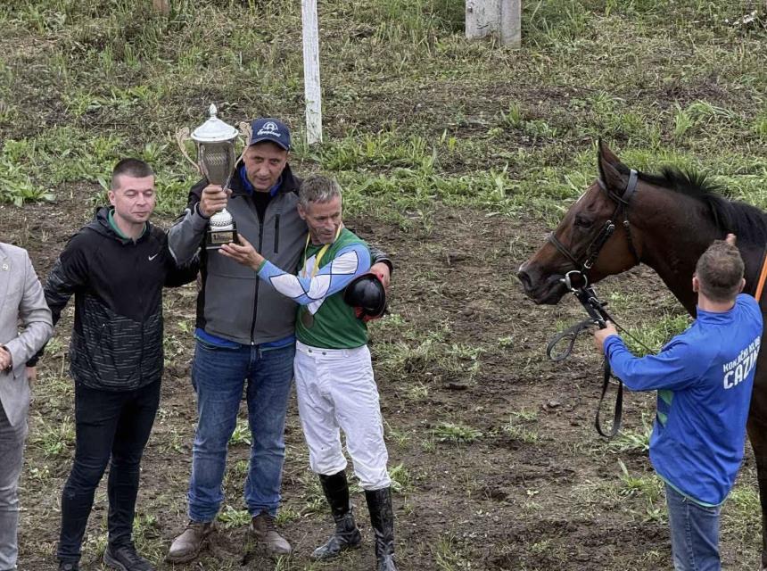 Konjički klub Cazin