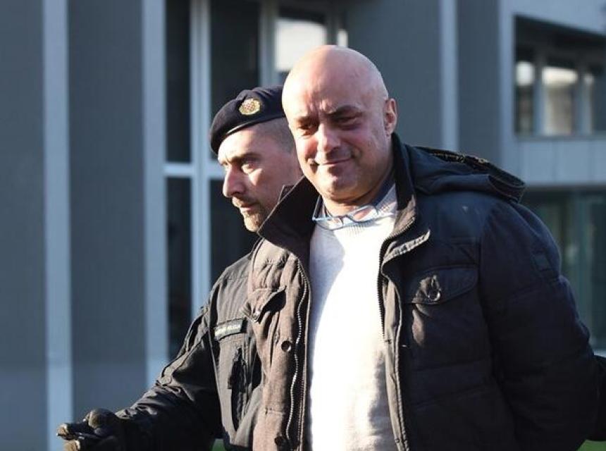 leon lucic platforma x.jpg