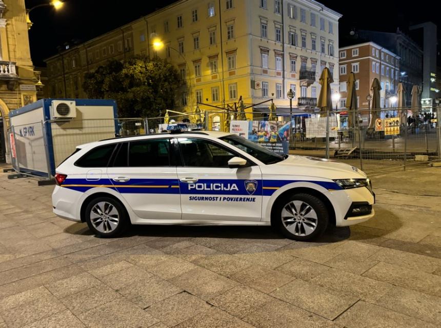 policija