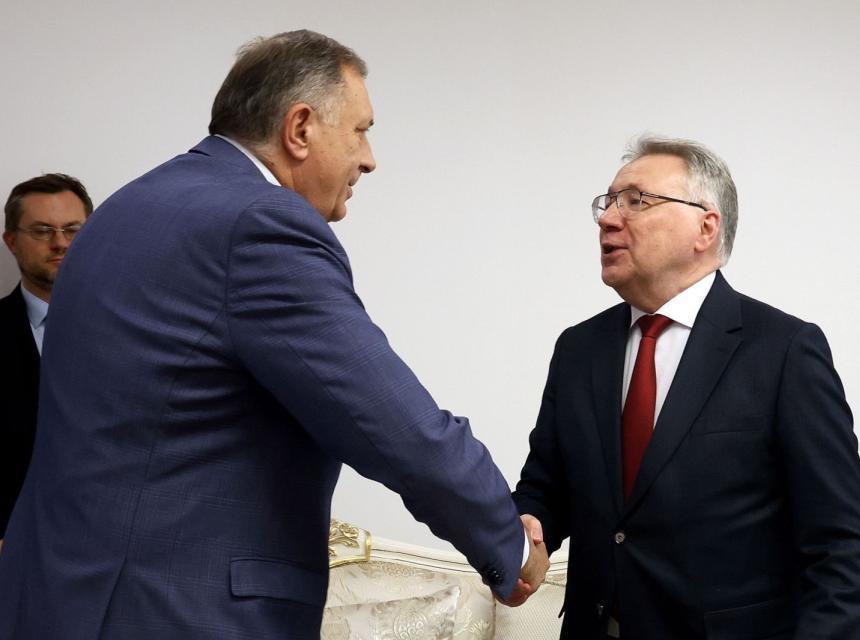 Dodik Foto platforma x