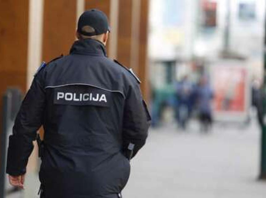 policija