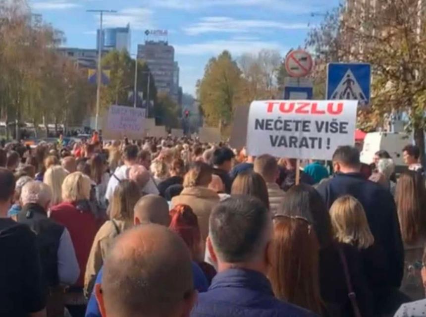 Protesti tuzla