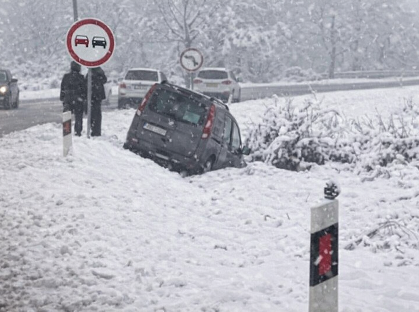 Saobracajna nesreca ilistracija 