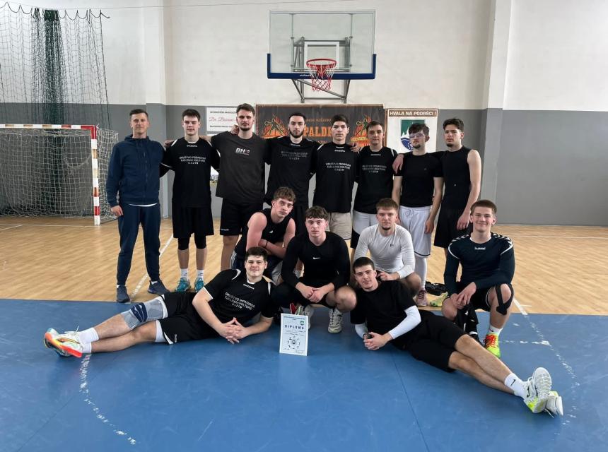 Ju I srednja skola cazin