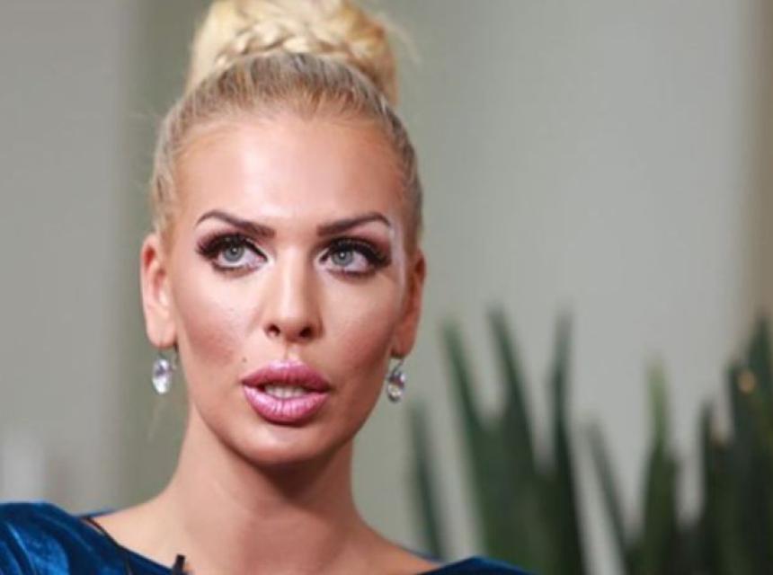 Ava karabatic foto platformam x