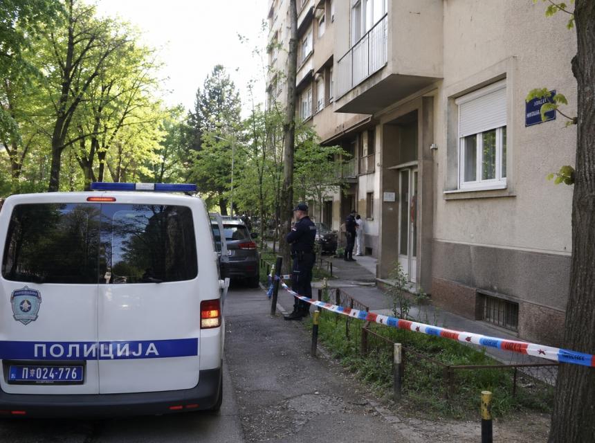 Policija Ilustracija Cazinnet