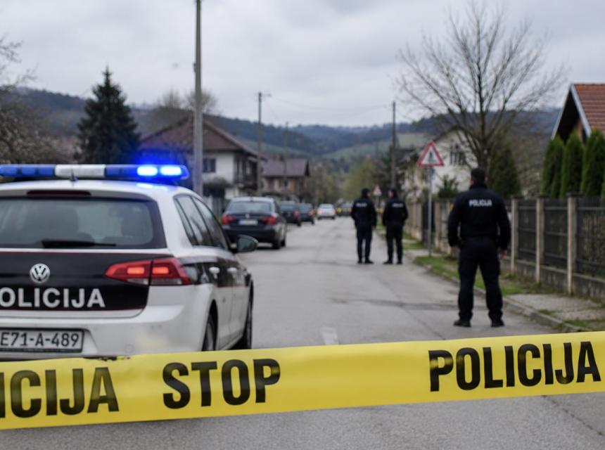 Policija ilistracija cazinnet