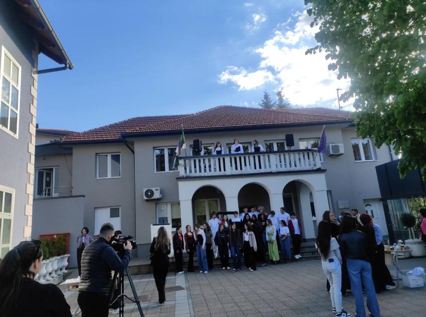 Ju gimnazija cazin
