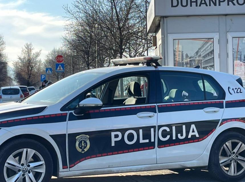 policija