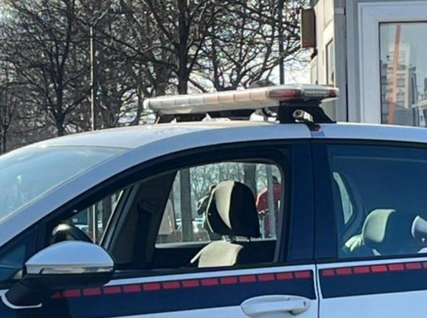 policija