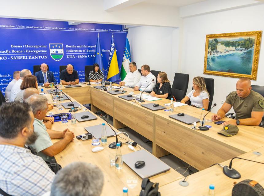 Foto vlada usk