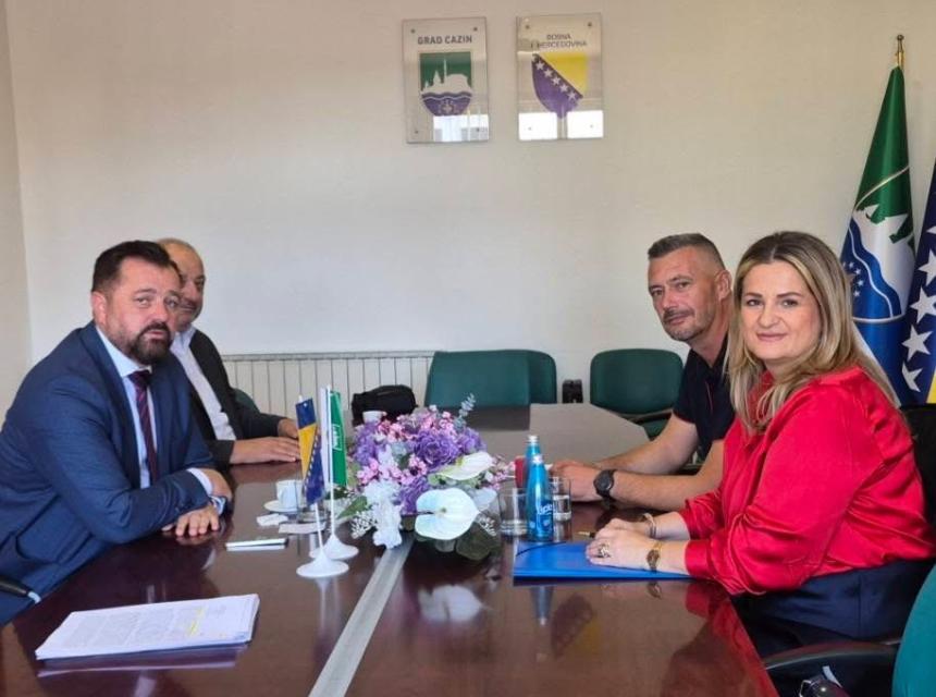 Grad cazin