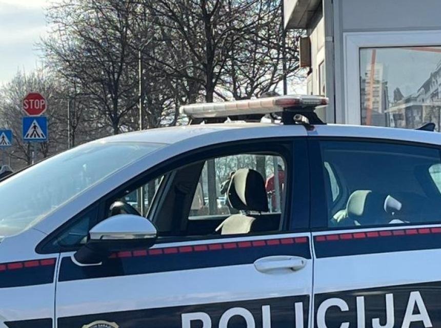 policija