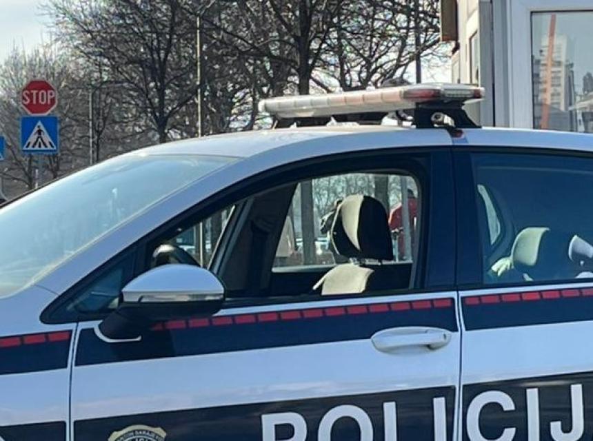 policija